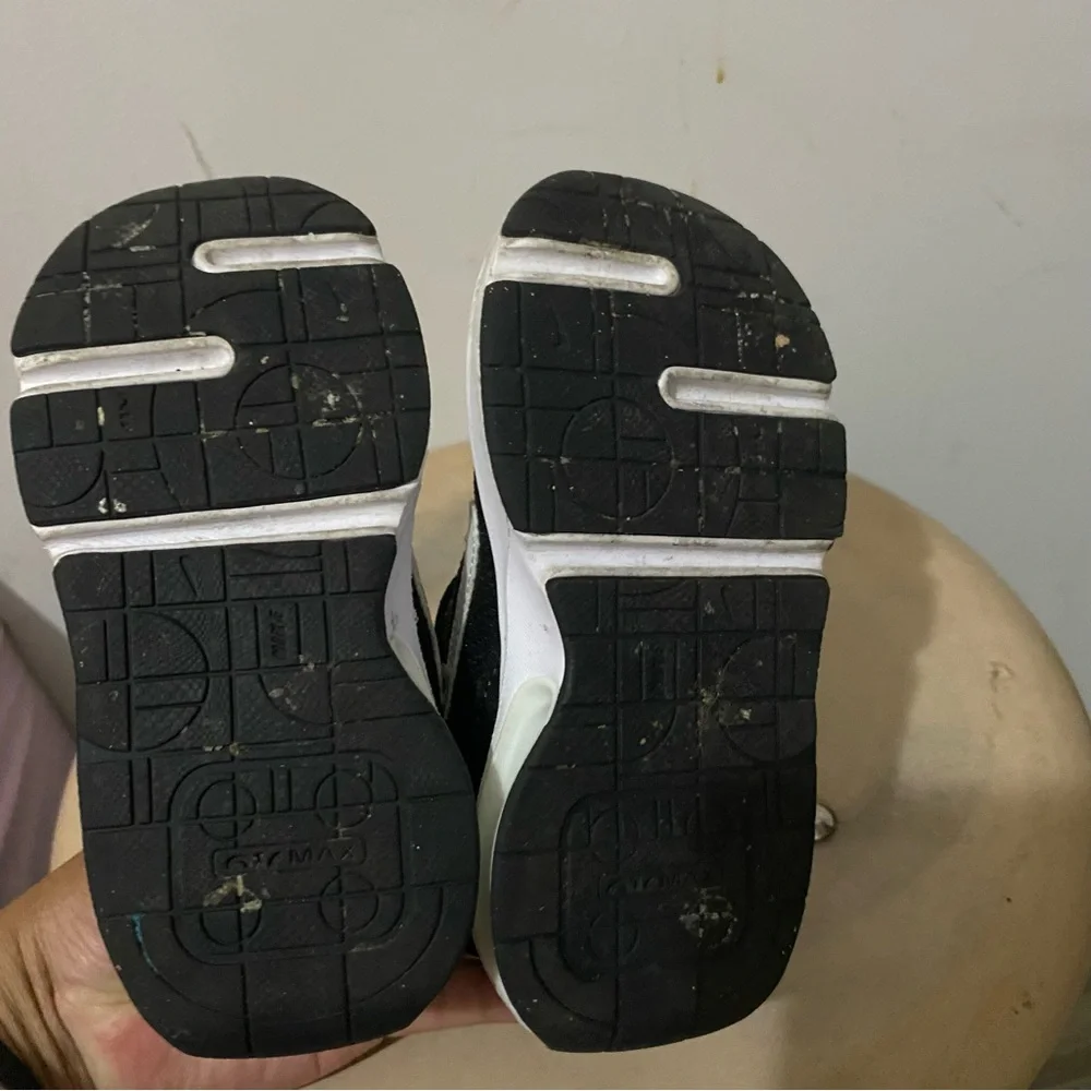 Nike Kids Black Sneakers with White Swoosh